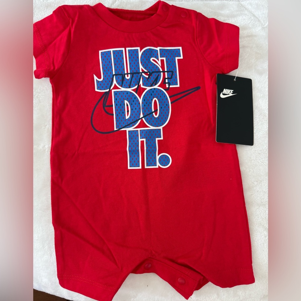 Nike Just Do It Baby Romper bodysuit Red 3 month  New With Tag